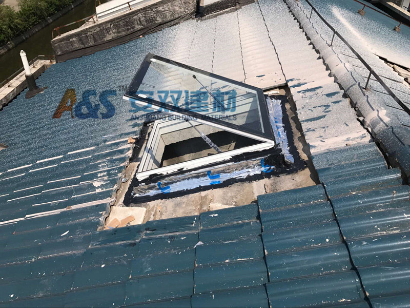 斜屋頂手動(dòng)天窗